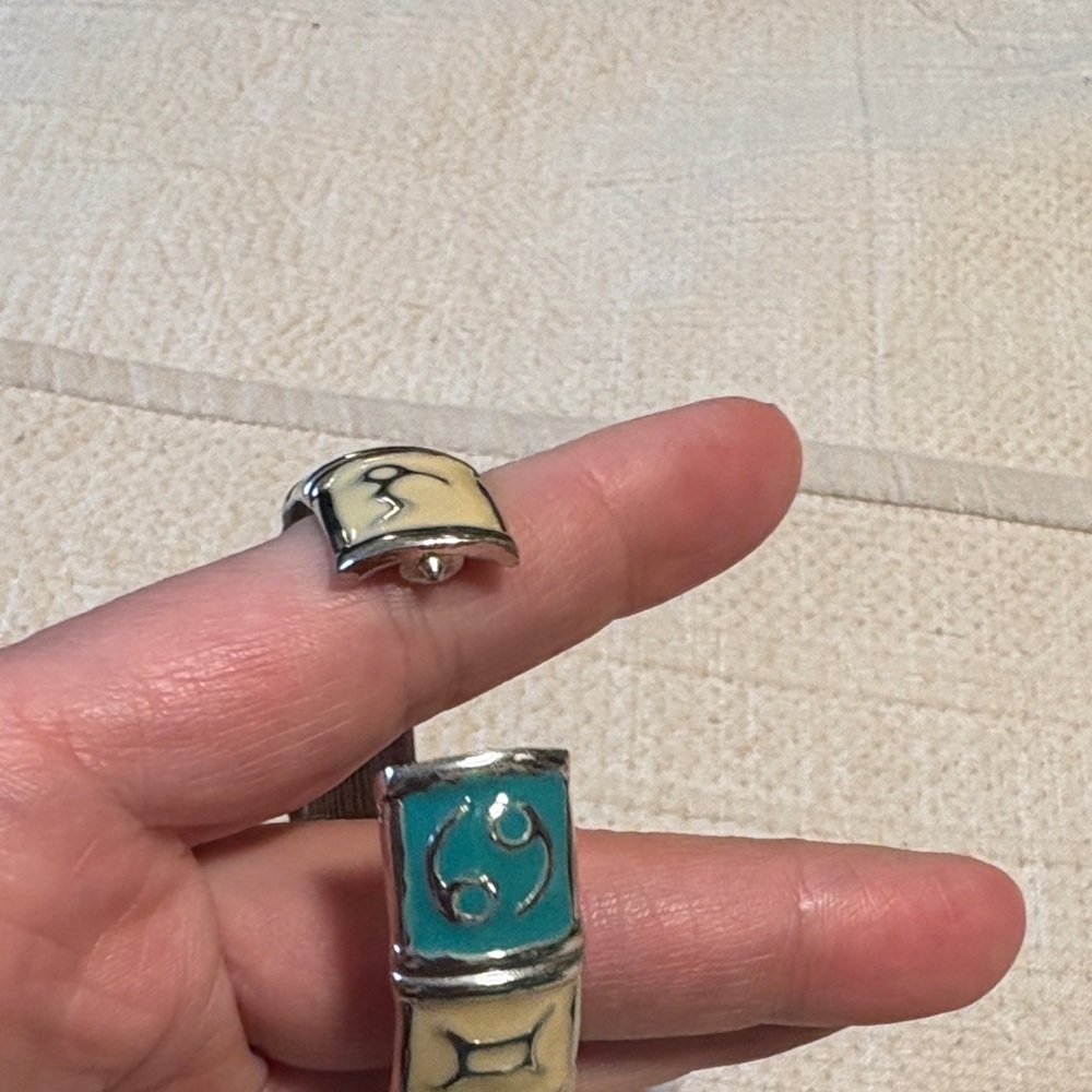 Vintage Astrological Enamel zodaic bracelet made in korea. In EUC - Picture 6 of 7